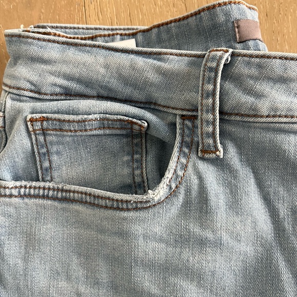 Joe's Jeans The Riley High Rise Light Wash Flare - Picture 5 of 8